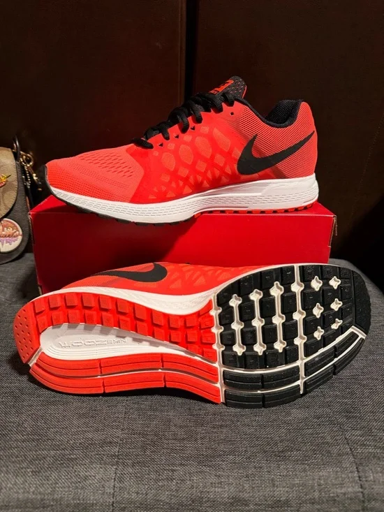 Nike Men’s Athletic Shoes - hot orange with Black Swoosh - Picture 3 of 5